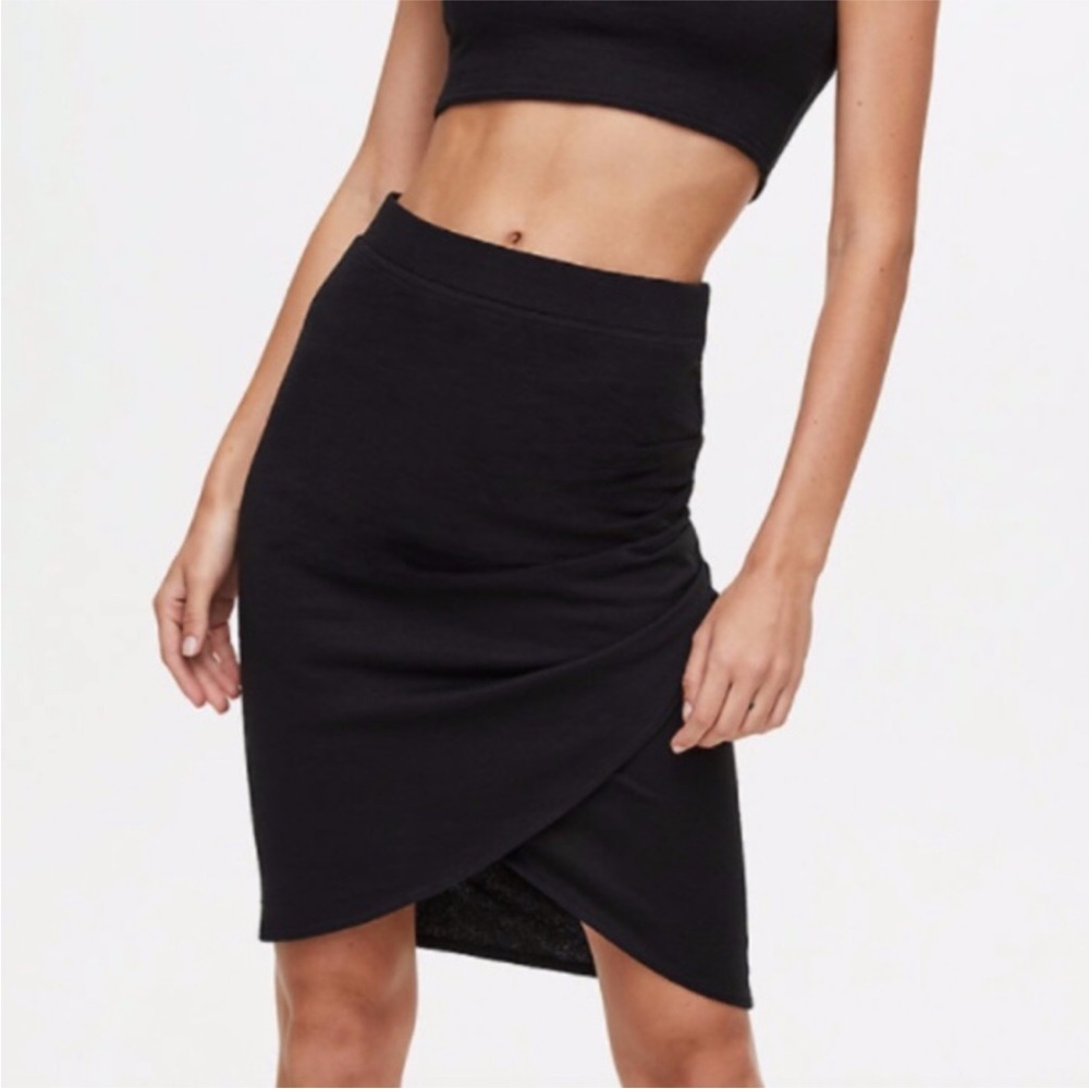 Aritzia Wilfred free Tyra knit mini skirt faux wrap black XXS